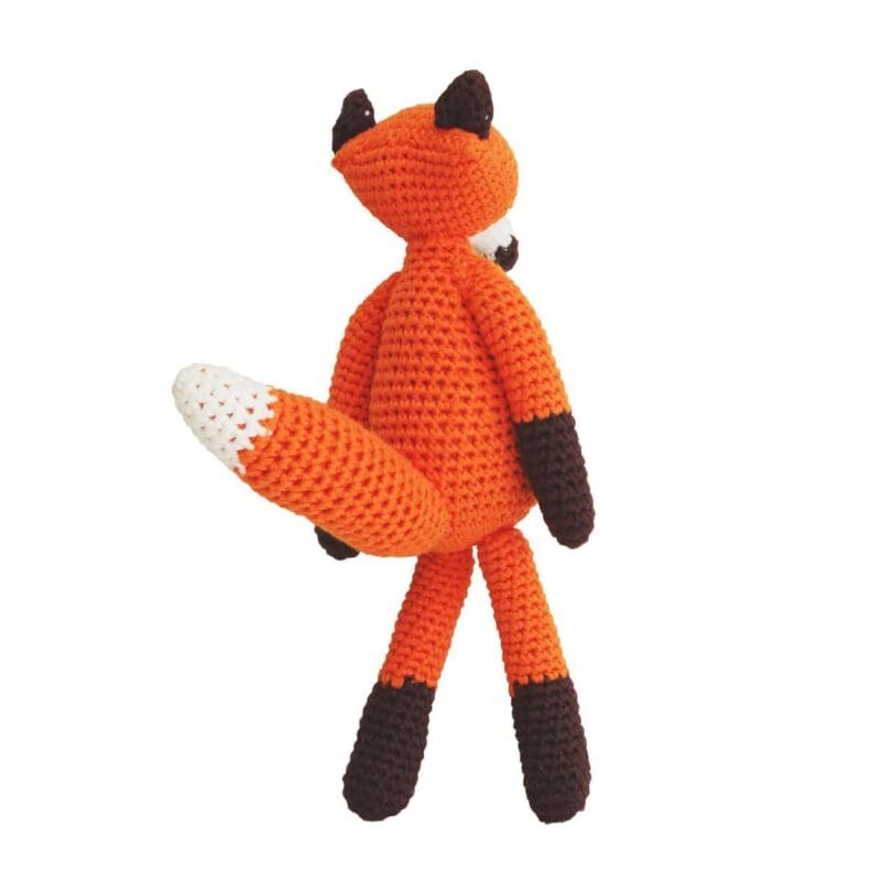 12173-Gehakeltes-Kuscheltier-Fuchs-FRED-stehend-von-hinten 12173 - Gehäkeltes Kuscheltier Fuchs FRED - stehend von hinten