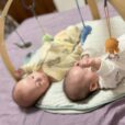 Gehäkeltes Mobile MEERESTIERE - Stofftiere als Hängespielzeug am Spielbogen - mit Babys