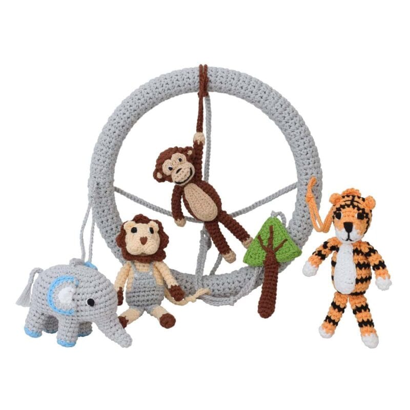 12530-Gehakeltes-Baby-Mobile-SAFARI-1-Tiger-Lowe-Elefant-Affe-Gruppenfoto 12530 - Gehäkeltes Baby-Mobile SAFARI 1 - Tiger, Löwe, Elefant, Affe - Gruppenfoto mit Tieren