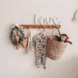Gehäkeltes Kuscheltier Affe CHARLIE Bio - an der Garderobe